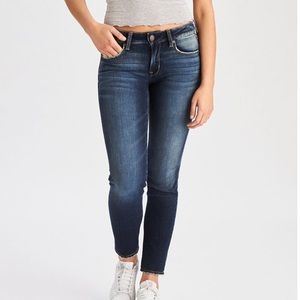 NWT - American Eagle Skinny Jean 4Short